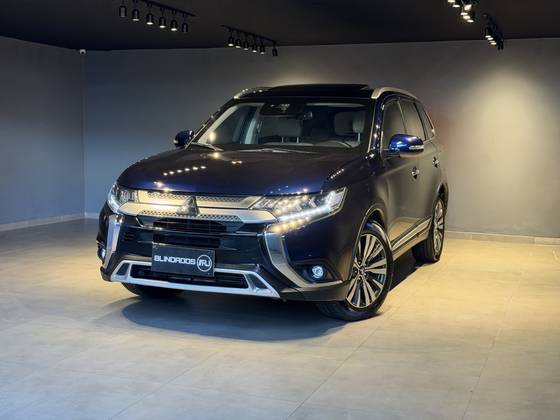 MITSUBISHI OUTLANDER 2.2 MIVEC DI-D DIESEL HPE-S AWD AUTOMÁTICO